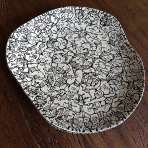 Prato Irregular “Mundos Intrincados” PRTIRGPB-0001 (Premiado). Objeto Cerâmica | Lu Paternostro (Vendido)